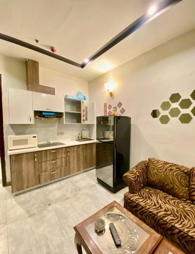 One-Bedroom Apartment image 1