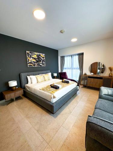 Luxury 2-bedroom in Dubai Marina with Sea View, Dubái
