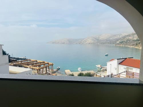 Bellevue Rooms in เกาะครึก