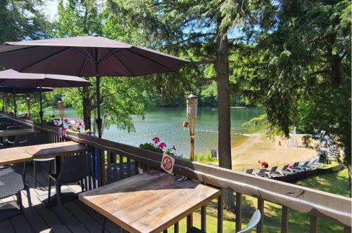 Restaurant, Auberge Morritt in Mont-Tremblant (QC)