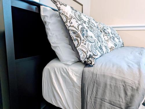 Lovely Luxury Condo in Glen Allen, USA