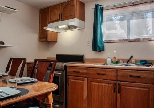 Kitchen, Independent Private Suite, Free Parking and High-Speed Wi-Fi in Riviere-des-Prairies-Pointe-aux-Trembles