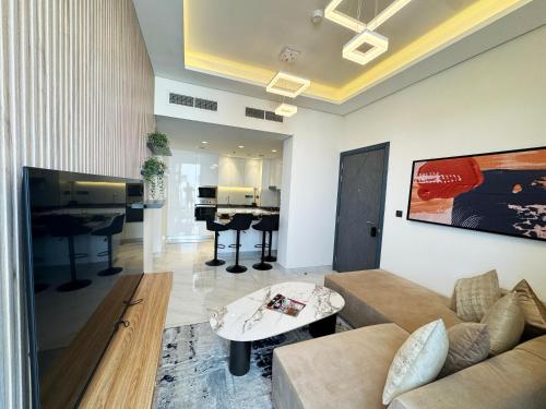 Great deal Magnificent Brand New with Private PooL, Dubaï (photo 6)