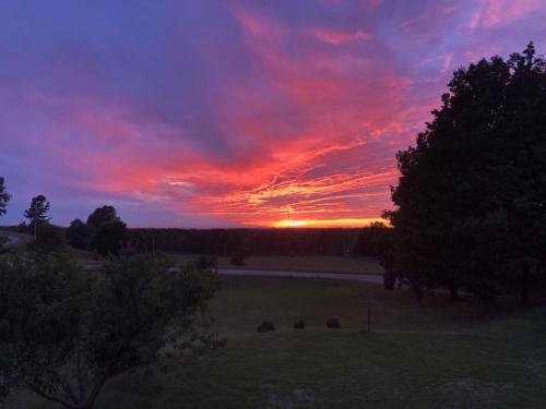 Red Cabin Retreat The Place That Creates Lasting Memories Red Cabin Retreat The Place That Creates Lasting Memories
