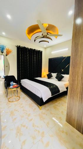 Holiday Guest House Lahore - image 6