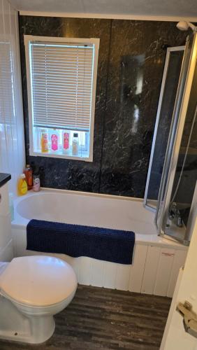 The Meridan Lodge - Close to beach - Swimming Pool & Amusements 5