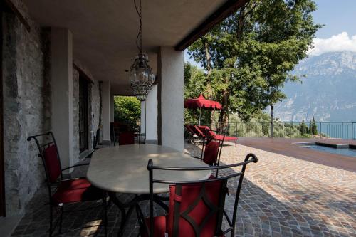 Swimming pool, Casa Sopino 3 in Limone sul Garda