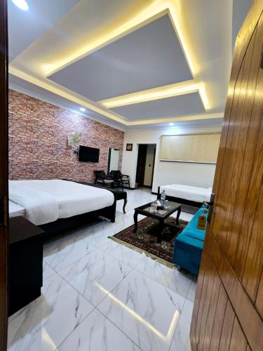 GrandTaj - image 6