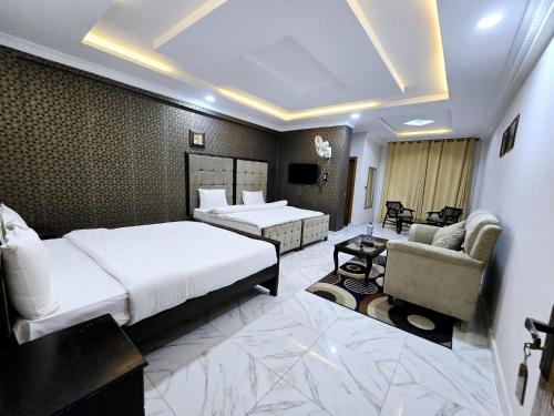 Grand taj hotel  in Murree