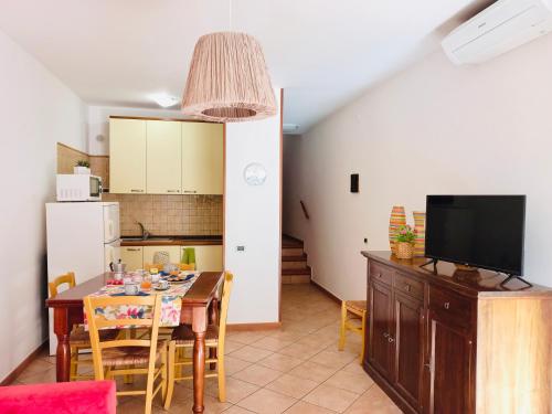 Two-room apartment near the beach with outdoor space 12-69