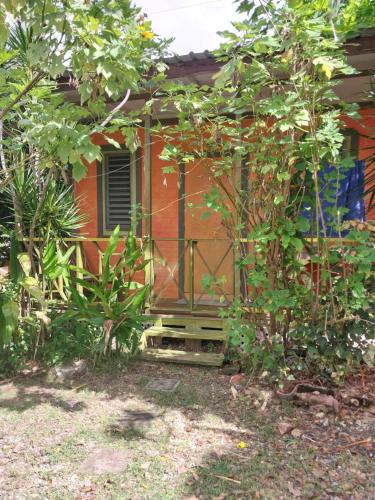 Charming COTTAGE at SHAMBHALA HOMESTAYS, Christ Church