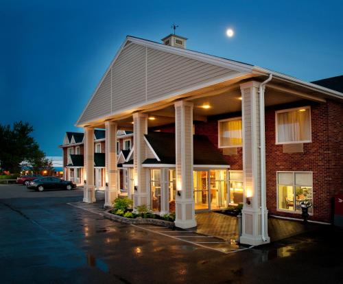 Port Hawkesbury Hotels