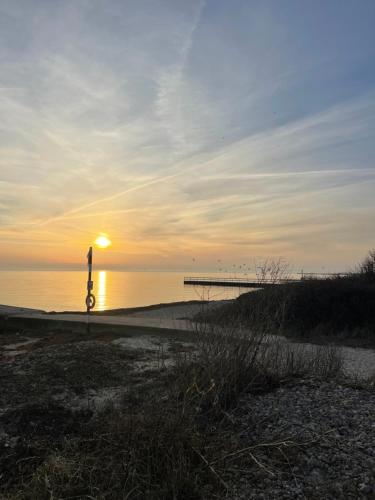 Lilla kyrkhuset pa Raa in Planteringen