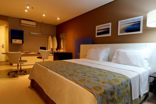 Standard Double - 1 King Bed image 3