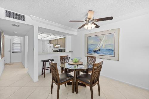 South Seas Tower 2-1205 - image 8