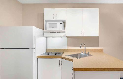Extended Stay America Suites - Asheville - Tunnel Rd. - 주방