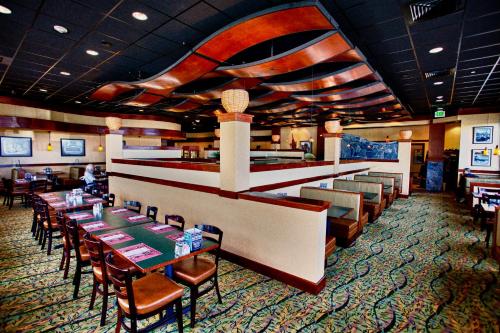 Lucky 7 Casino & Hotel (Howonquet Lodge) - 레스토랑