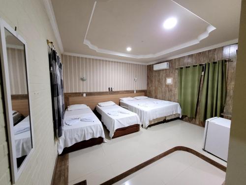 Quadruple Room image 3
