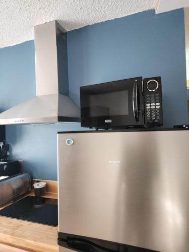 Spacious New 3 bedrooms unit Spacious New 3 bedrooms unit
