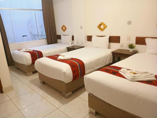 3 twin beds