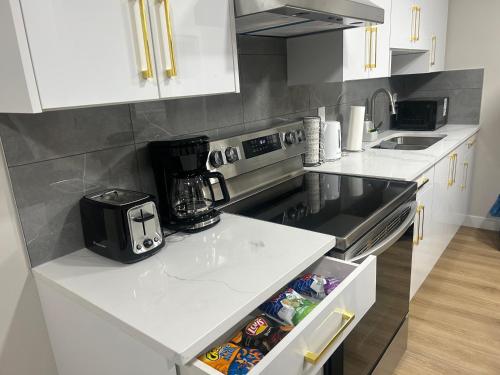 DeHaven, Edmonton (foto 8)