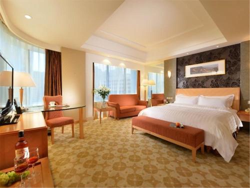 Létesítmények, East Hotel in Dalian