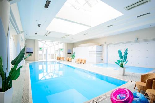 Swimming pool, Okinawa Grand Mer Resort in Okinawa
