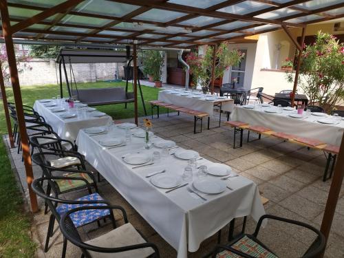 Tartós Szegfű Vendégház, Magánszállás (Tartos Szegfu Vendeghaz, Maganszallas) in Szeged