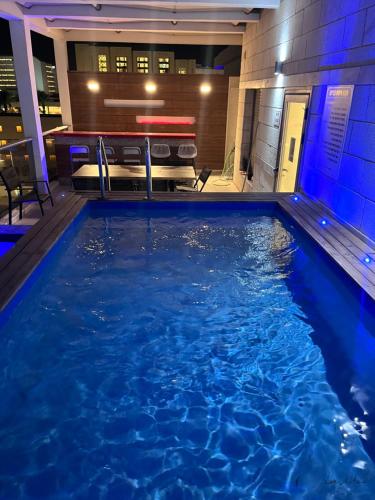 Kessem VIP – khách sạn tại Eo biển Marina