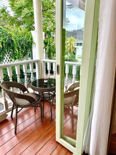 Zane Balcony House Ranong Hotel - 발코니/테라스