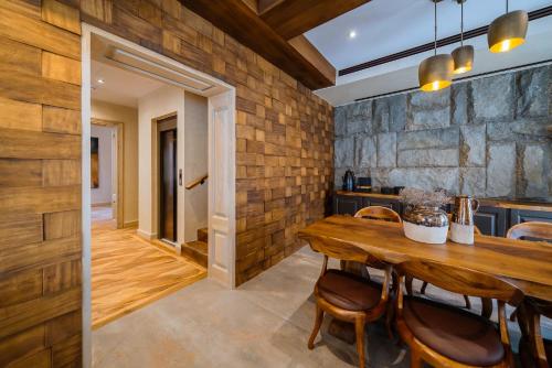 Ресторант, Arctic Boutique Hotel in Корча