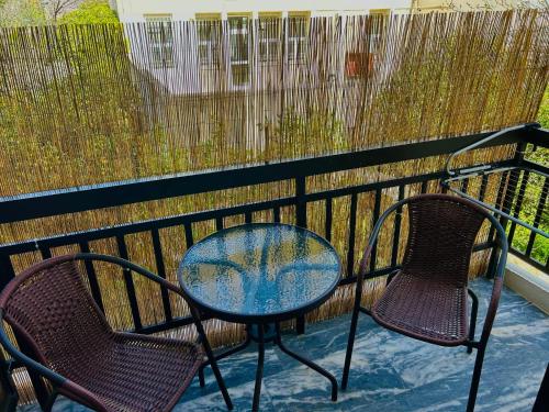 Central House Karistos Two