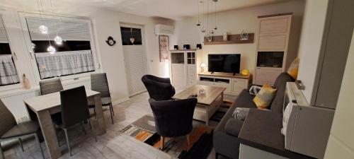 Schmuckkästchen Bungalow 50 (Schmuckkastchen Bungalow 50) in 迪佩爾茨