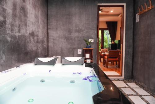 Facilities, Cascade Tara in Na Muang