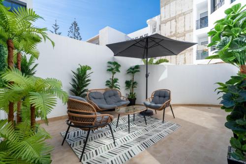 Pavillon Living Maarif - 1BR with Private Patio & Parking, Casablanca