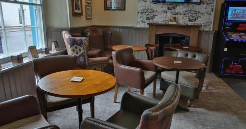 حانة/استراحة, Seale Arms in Dartmouth City Center