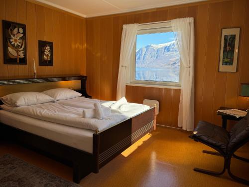 Svingen Guesthouse - Panoramic Fjord Views in Flåm 4