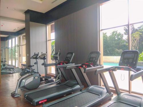 Elegant and Comfy 2BR at Transpark Cibubur Apartment By Travelio