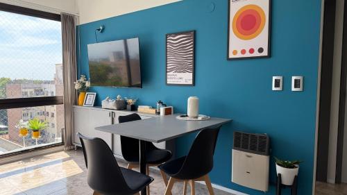 One-Bedroom Apartment image 4