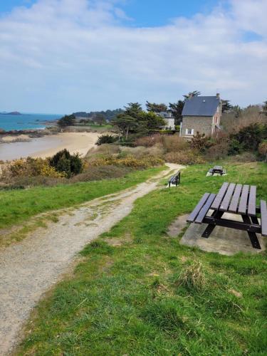 ทัศนียภาพ, saint lunaire in ดีนาร์