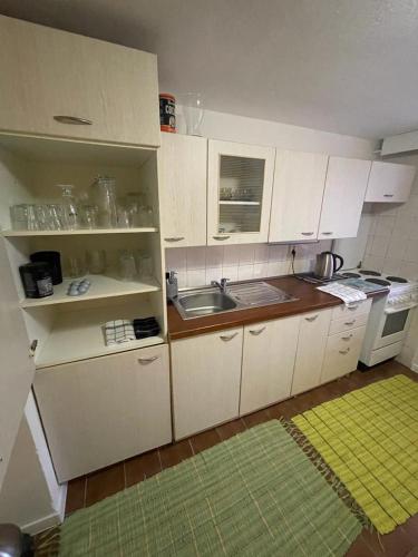 keittiö, Ubytování Na Bezděku (Ubytovani Na Bezdeku) in Trebovice
