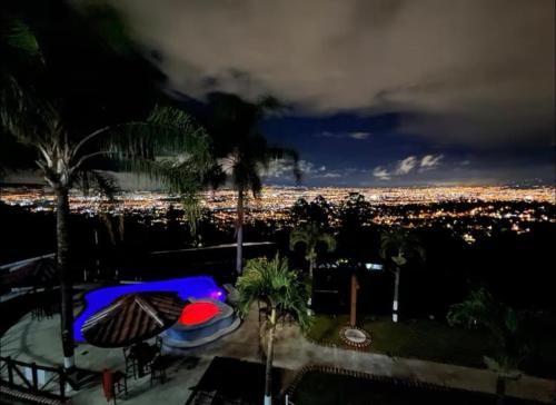 Condomínio Vistas del Rio – khách sạn tại San Antonio