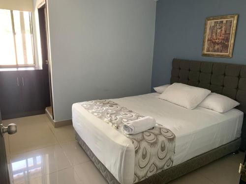 Standard Double Room image 1