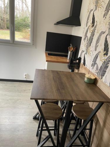 Charmant appartement tout équipé (Charmant appartement tout equipe) in Noisy-sur-Ecole