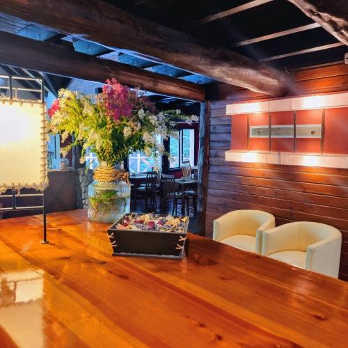 Lobby, Altos Los Pioneros & Spa in Puerto Manzano