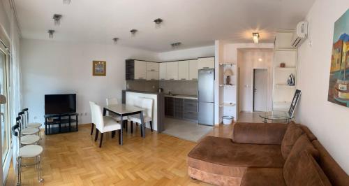 Marina Ljuta apartment - image 3