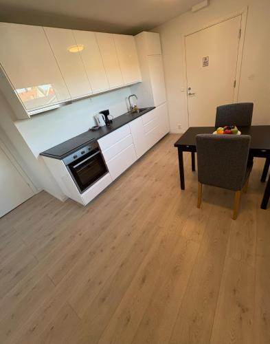 Temis apartment, private new 1 bed room and 1 living room with sofa bed and lagre kitchen, share with nobody, Oslo (photo 6)