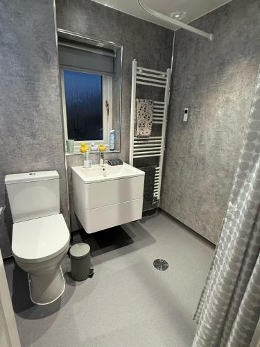 Single room with beautiful garden, Edimburgo (foto 10)