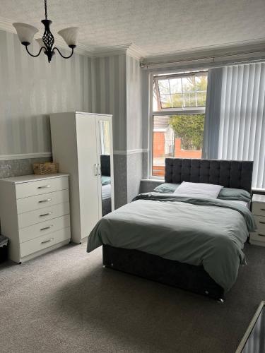 Home away from home, Manchester (photo 6)