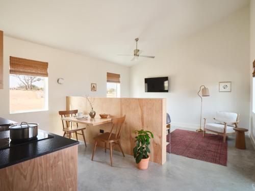 Konyha, The Martinsburg in Stonewall (TX)